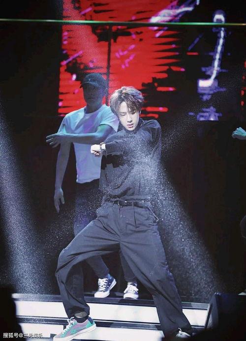 男明星唱跳,男明星的唱跳魅力之旅