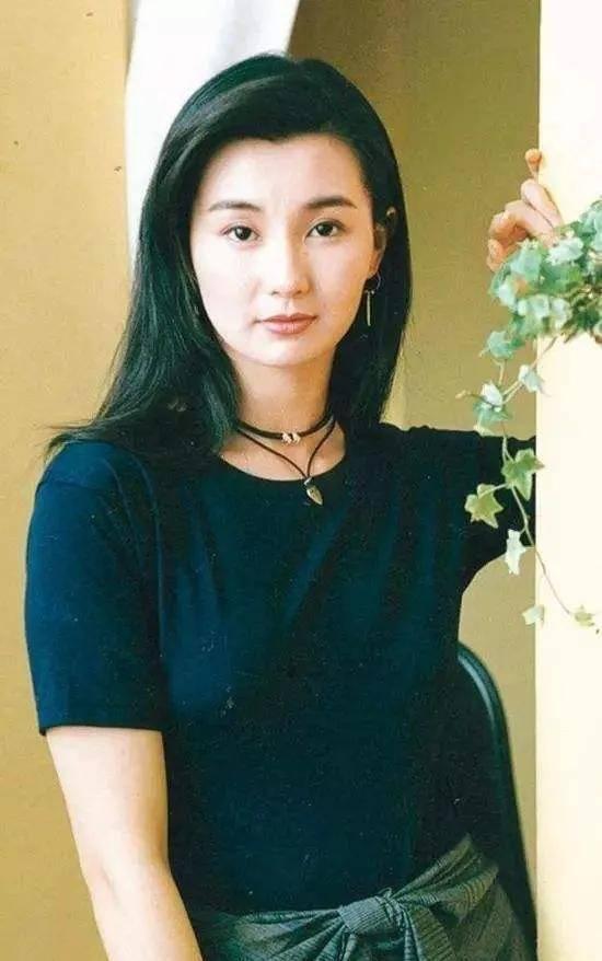 香港明星什么霞,揭秘香港明星“霞”的璀璨人生